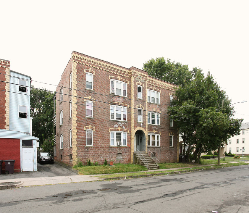 59 Daly Ave in New Britain, CT - Building Photo