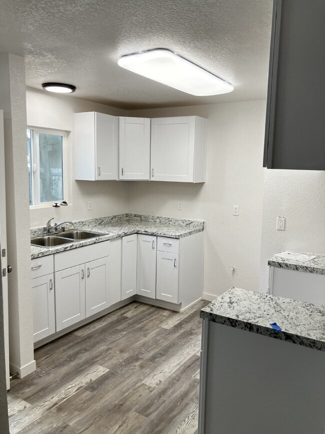 412 N St in Merced, CA - Building Photo - Building Photo
