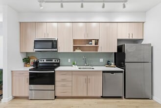 District Lofts at Garland in Spokane, WA - Building Photo - Building Photo