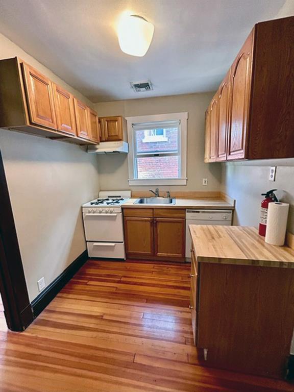 26 N Eckar St in Irvington, NY - Building Photo - Building Photo