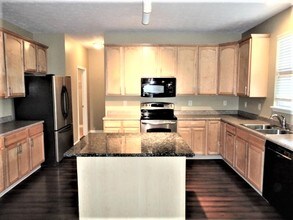 5780 W Port Dr in McCordsville, IN - Building Photo - Building Photo
