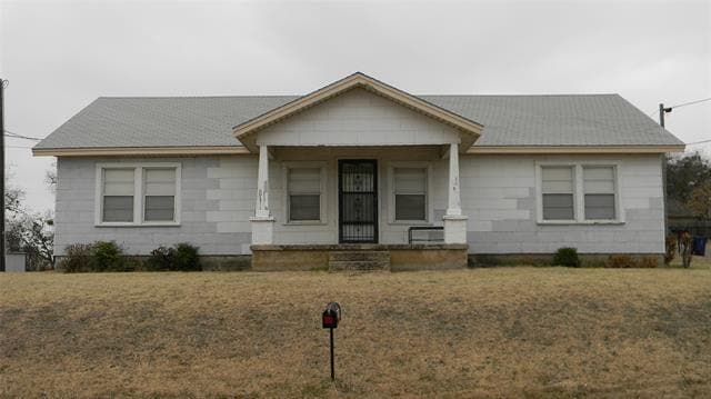 property at 700 S Trenchard St