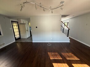 2193 Moredale St in Pittsburgh, PA - Building Photo - Building Photo