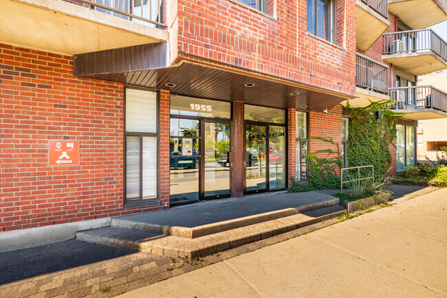 1955 René Lévesque Boul E in Montréal, QC - Building Photo - Building Photo