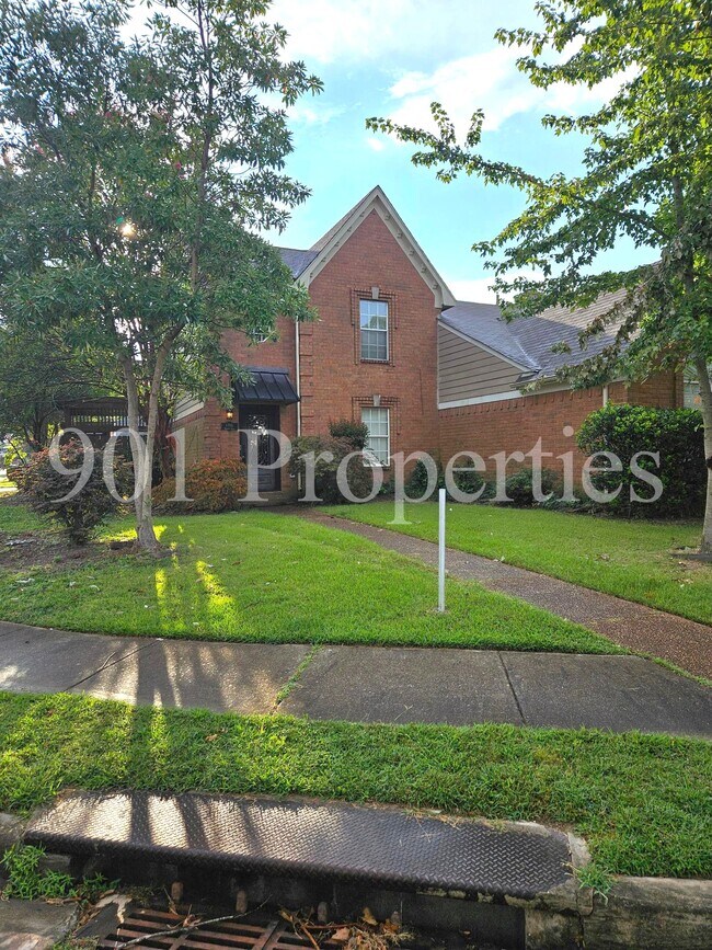 1786 Beaver Trail Dr in Memphis, TN - Building Photo - Building Photo