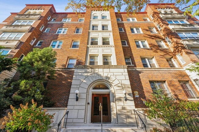 property at 1615 Kenyon St NW