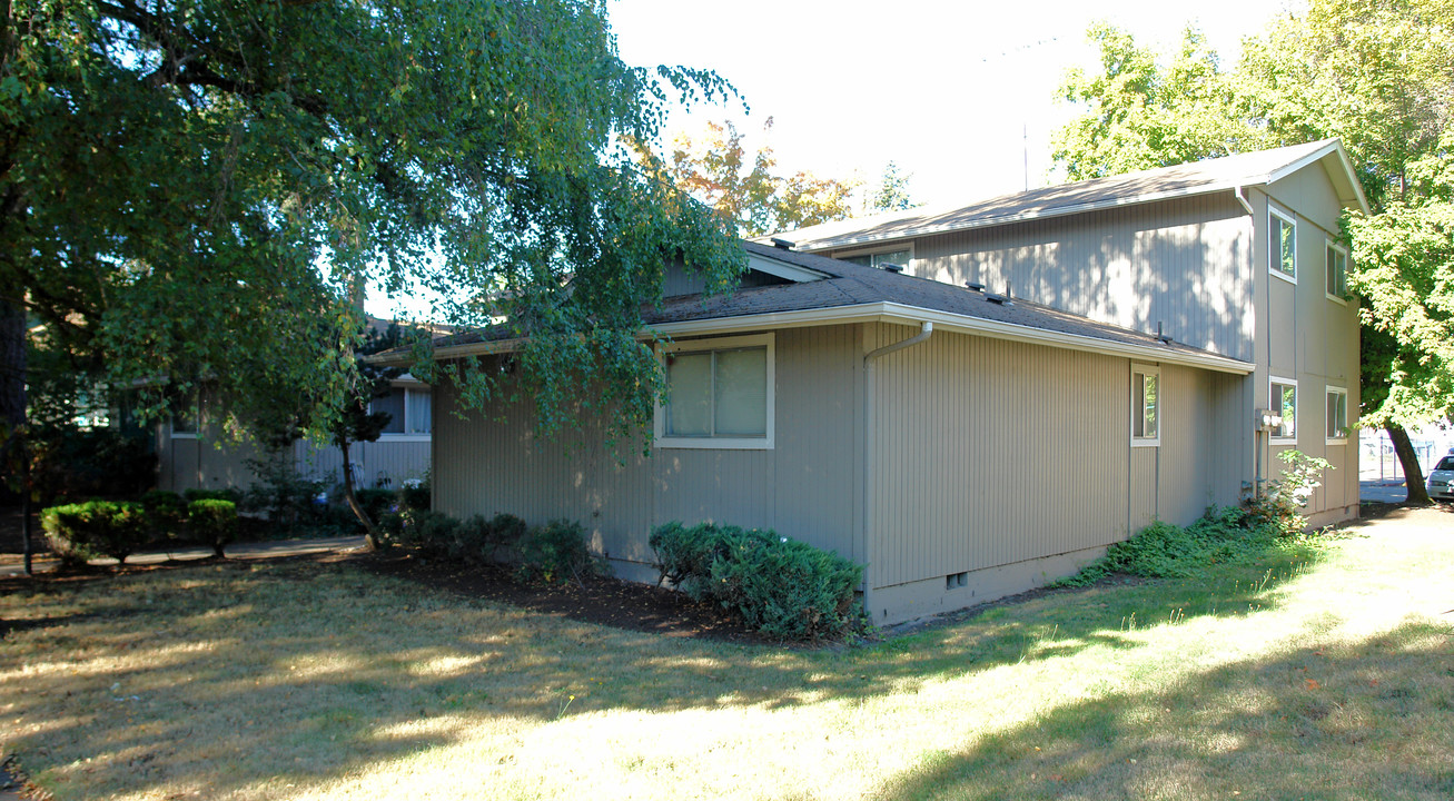 1355-1367 Liberty St NE in Salem, OR - Building Photo