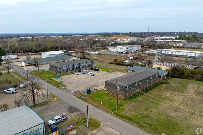 621 Xavier St in Fort Smith, AR - Building Photo