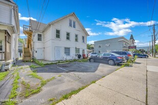 1149 Luzerne St in Scranton, PA - Building Photo