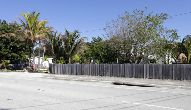 3045 N Federal Hwy in Delray Beach, FL - Building Photo - Building Photo