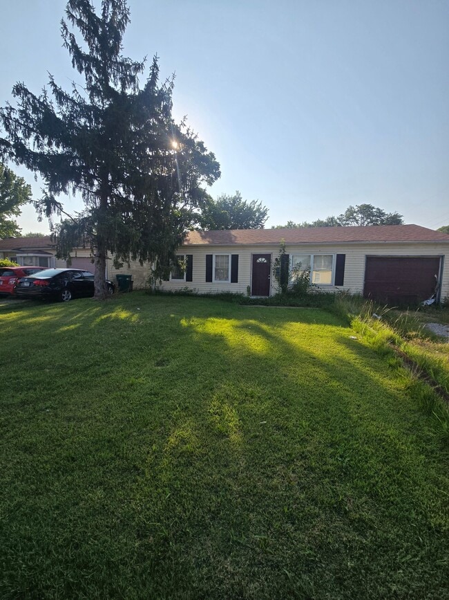 property at 709 St Paul Dr