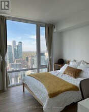 501 Yonge St in Toronto, ON - Building Photo - Building Photo