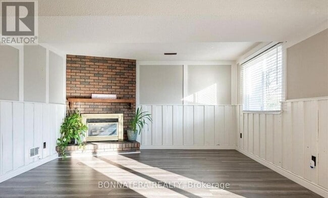 50 Cedardale Ave in St Catharines, ON - Building Photo - Building Photo