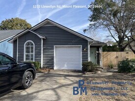 1272 Llewellyn Rd in Mount Pleasant, SC - Building Photo