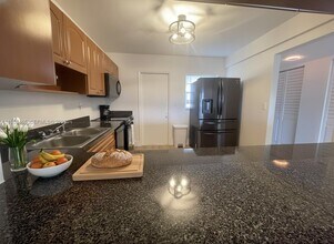 5100 SW 90th Ave in Cooper City, FL - Building Photo - Building Photo