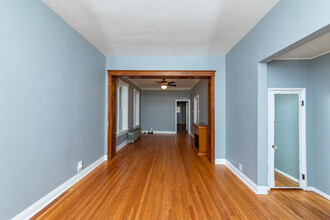 1344 N Oakley Blvd-Unit -1 in Chicago, IL - Foto de edificio - Building Photo