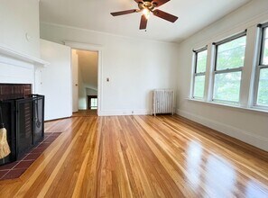 44 Bellevue St, Unit 2 in Boston, MA - Building Photo - Building Photo