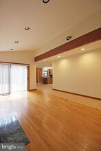 6872 Melrose Dr in McLean, VA - Building Photo - Building Photo