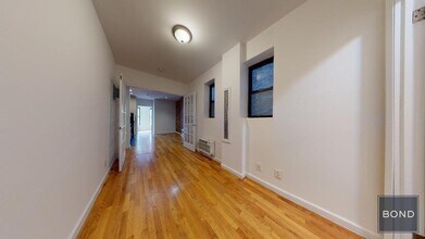 427 E 73rd St in New York, NY - Building Photo - Building Photo