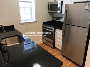 51 Langdon St, Unit 1T in Cambridge, MA - Building Photo - Building Photo