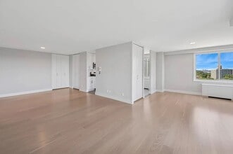 3333 Henry Hudson Pkwy in Bronx, NY - Building Photo - Building Photo