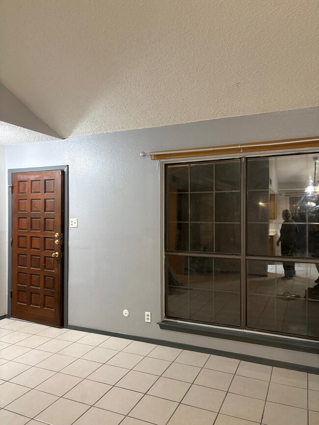 1901 Amy Sue Dr, Unit Apartment A in El Paso, TX - Building Photo - Building Photo