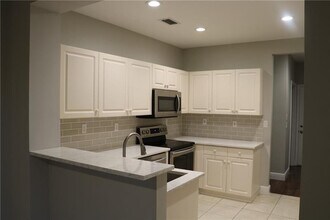 12502 NW 56th St in Coral Springs, FL - Building Photo - Building Photo