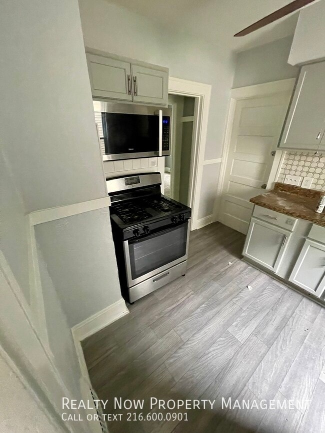 3396 W 117th St in Cleveland, OH - Building Photo - Building Photo