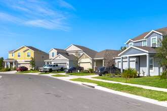 Ranches at Lake McCleod in Winter Haven, FL - Building Photo - Building Photo