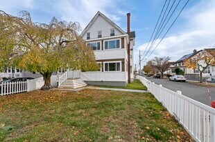 129 Lynnway in Revere, MA - Building Photo