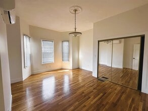 112 5th St in Cambridge, MA - Foto de edificio - Building Photo