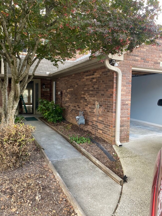 property at 136 Durwood Rd