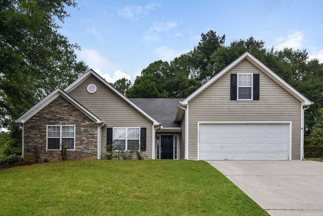 property at 3600 Biltmore Oaks Dr SE