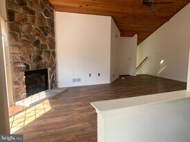 214 Christopher Pl in Chalfont, PA - Building Photo