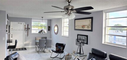 14165 SW 87th St in Miami, FL - Building Photo - Building Photo