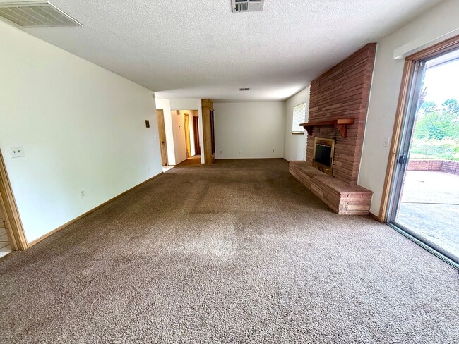 318 NE 59th St in Oklahoma City, OK - Building Photo - Building Photo