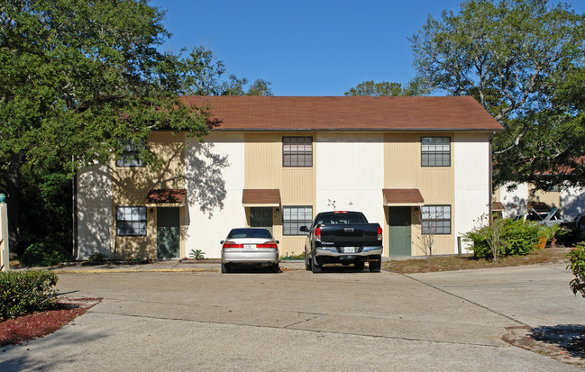 Lake Ware Apartments in Panama City, FL - Building Photo - Building Photo