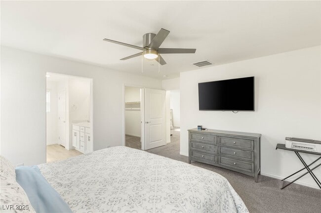 property at 4718 Arctic Clfs Ave