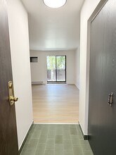 650 Cameron Ave in Windsor, ON - Foto de edificio - Building Photo