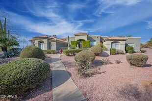10326 E Buckskin Trail in Scottsdale, AZ - Building Photo
