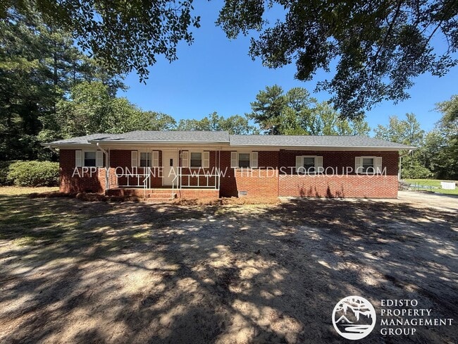 property at 283 Valley Dr