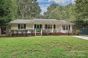 220 Blackberry Trail, Unit 2 Bedroom 0114 in Concord, NC - Building Photo