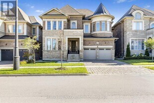 41 Glen Abbey Trail in Vaughan, ON - Building Photo