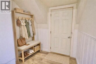 75 Chapel St in Woodstock, ON - Building Photo - Building Photo