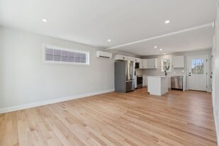 3 Legacy Ln in Kennebunk, ME - Building Photo