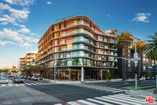 700 Broadway in Santa Monica, CA - Building Photo