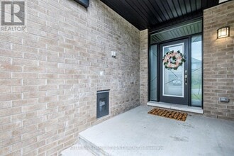 1063 Lunar Glow Cres in Ottawa, ON - Building Photo - Building Photo