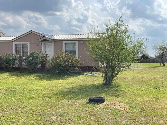 379 McDonald Ln W in Cedar Creek, TX - Building Photo - Building Photo