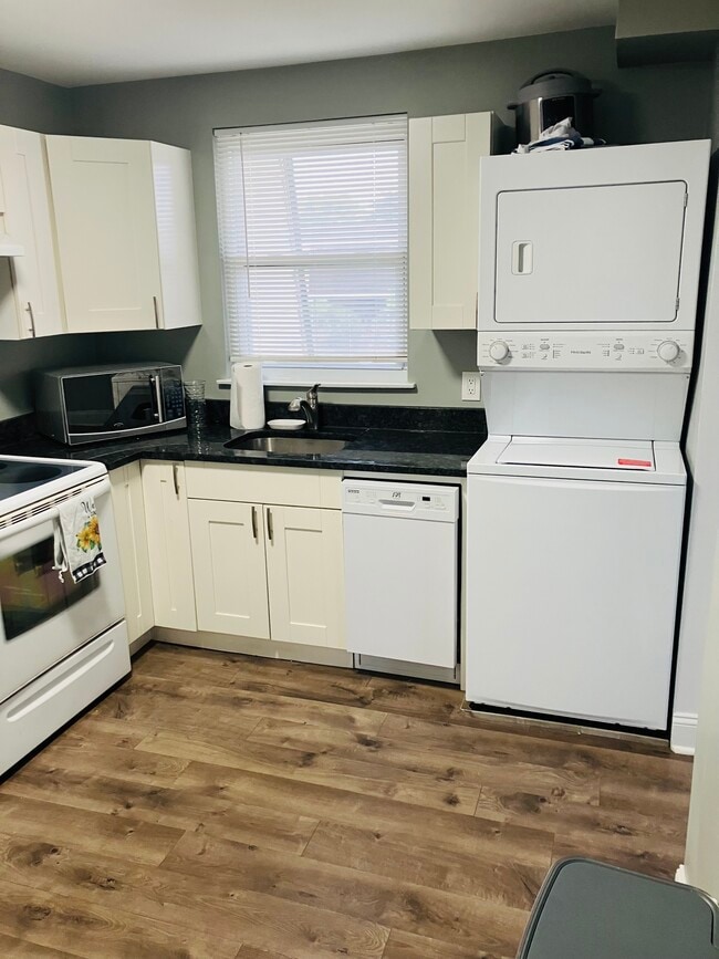 property at 26 Florence Tollgate Pl