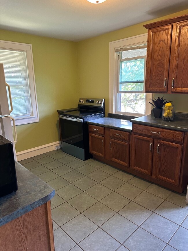 703 Clara Ave, Unit 703